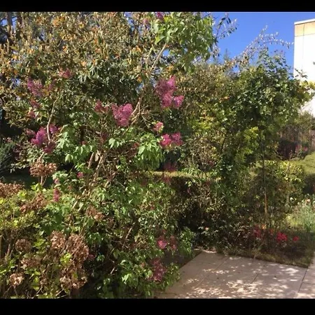 Nantes, 6 Pieces, 8 Personnes - Fr-1-306-1128 Holiday home